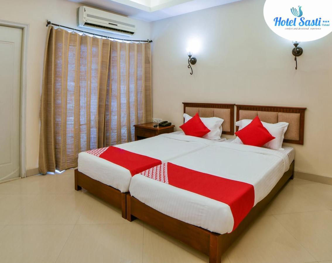 Sasti Hotel Palani Kültér fotó