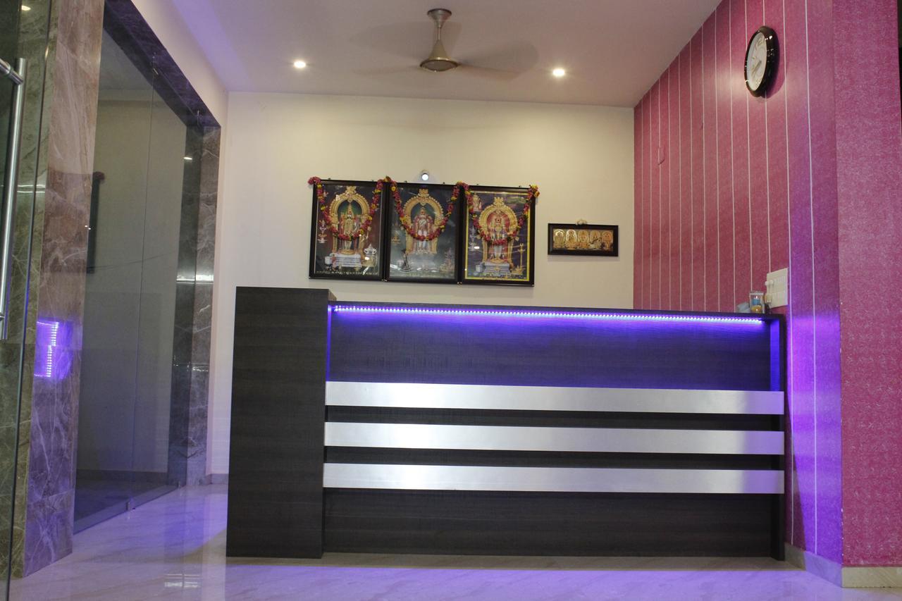 Sasti Hotel Palani Kültér fotó