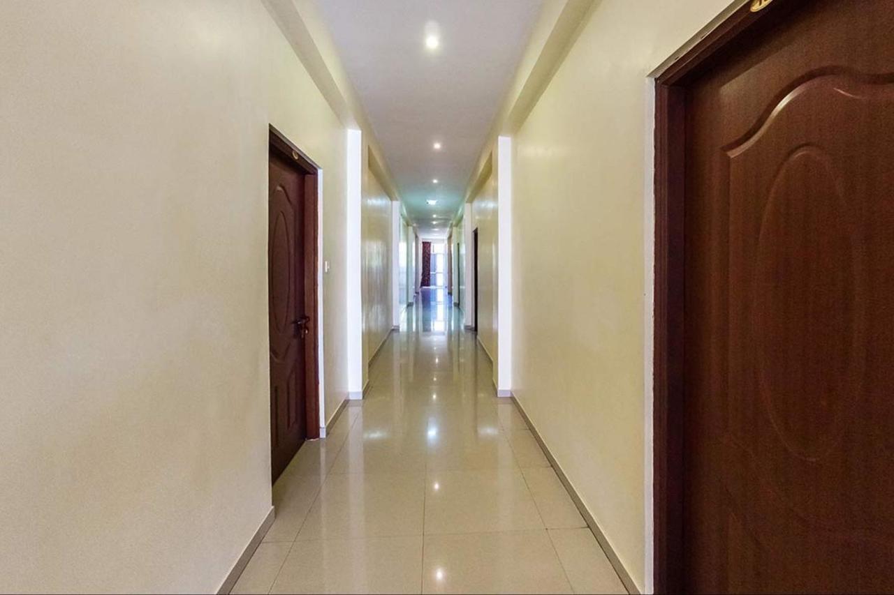 Sasti Hotel Palani Kültér fotó